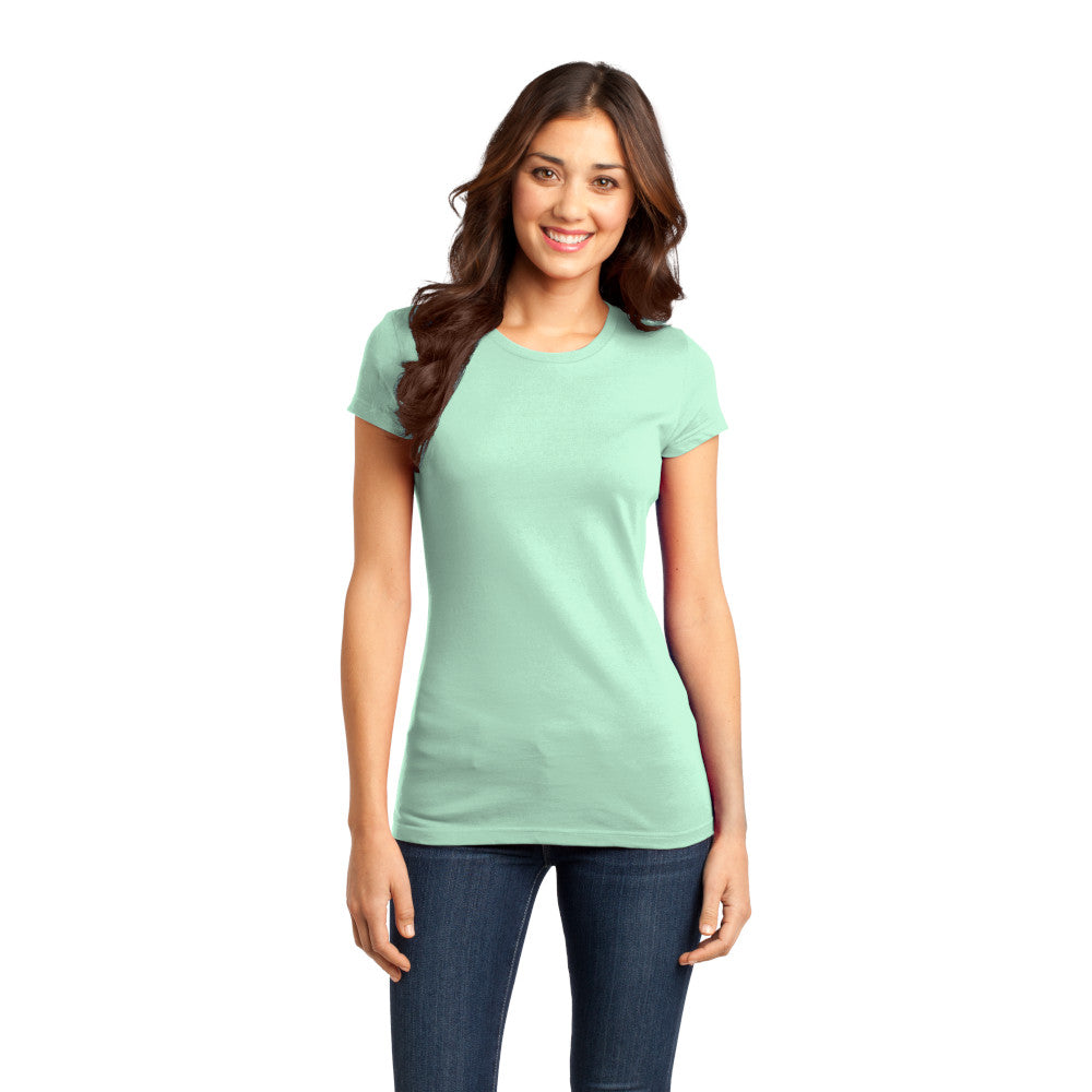 District ® Women’s Fitted Very Important Tee ®